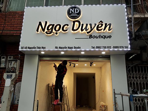 Bộ chữ nổi lắp trên nền bảng alu