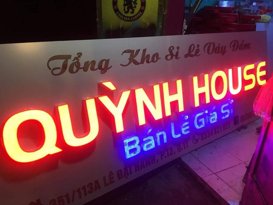 Chữ nổi LED